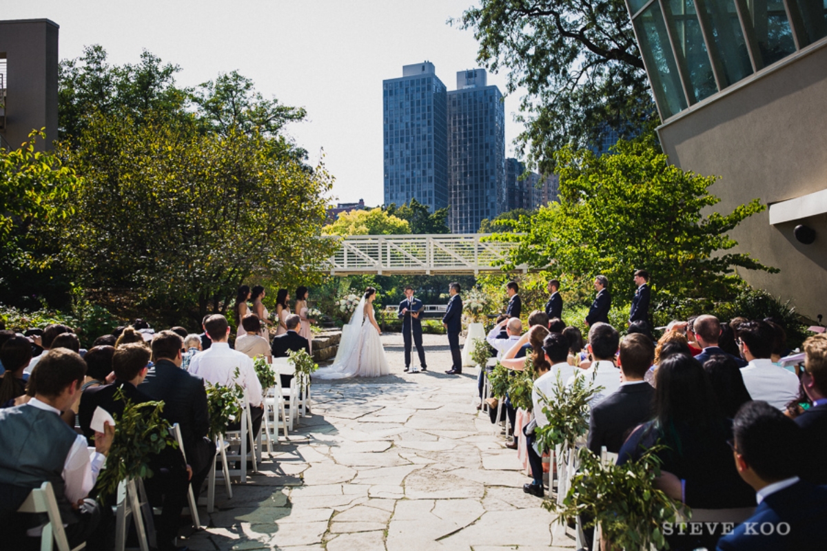 Chicago outdoor wedding venue - Peggy Notebaert Nature Museum